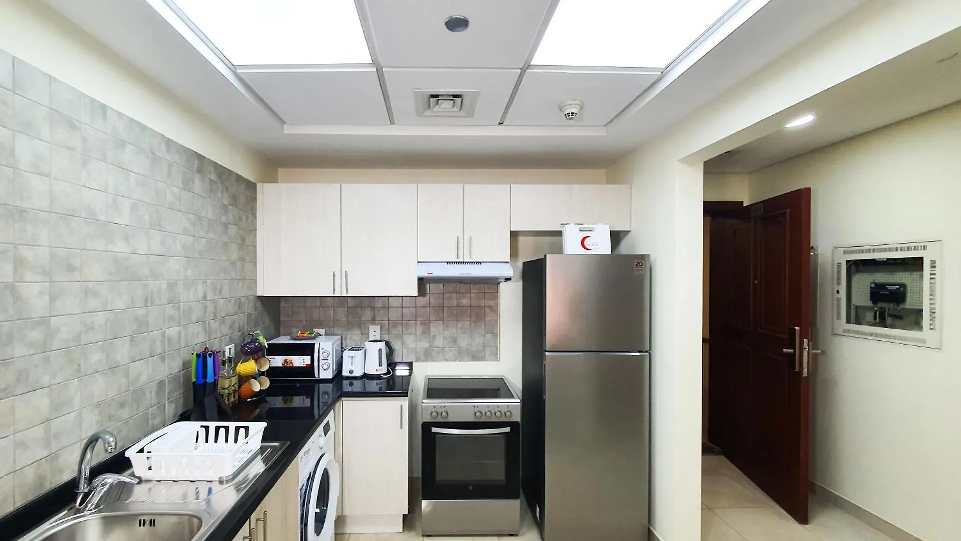 Prestigious Tower Living, Canal View, Sports Vibes, Proximity To Convenience Dubai 0*,