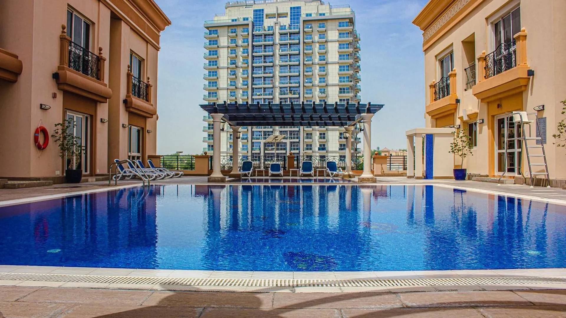 Vakantiehuis Prestigious Tower Living, Canal View, Sports Vibes, Proximity To Convenience Dubai