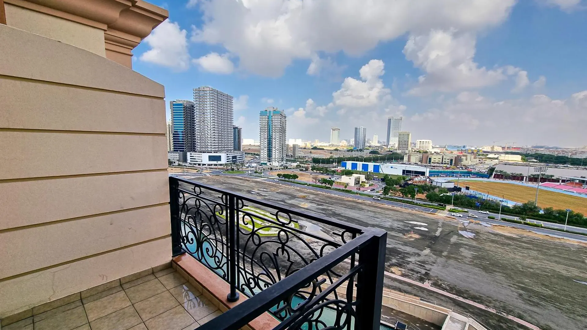 Prestigious Tower Living, Canal View, Sports Vibes, Proximity To Convenience Dubai 0*,  Verenigde Arabische Emiraten